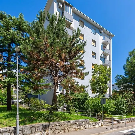 Luxury - Self Check In Appartement Rijeka